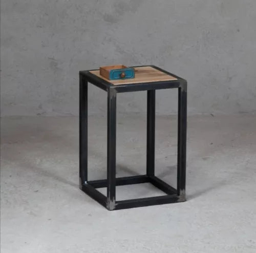 Sgabello Industriale in Legno e Ferro - Stile Vintage per Pub e Bar